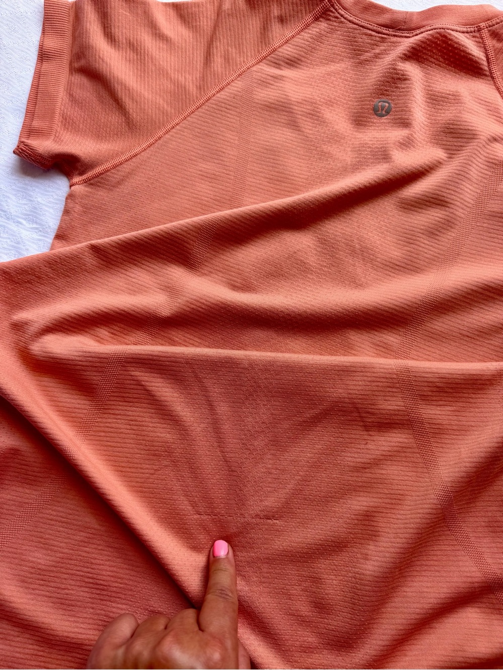 Lululemonš Swiftly Tech Short Sleeve 2.0 In Orange Size 6 - Picture 4 of 5